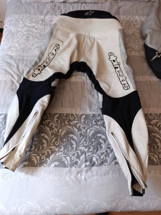 Mono de cuero Alpinestars Talla 56