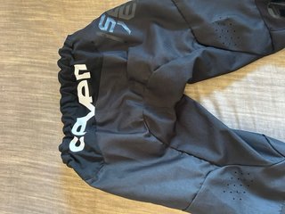 Pantalón Seven Negro