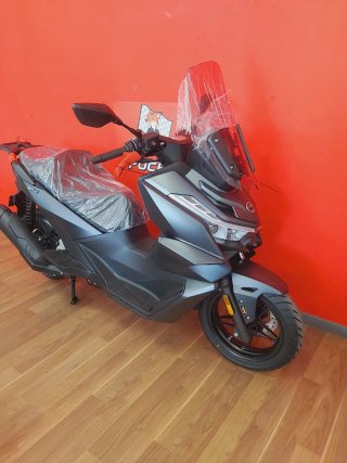 VOGE SR3 125 Scooter Nueva KM
