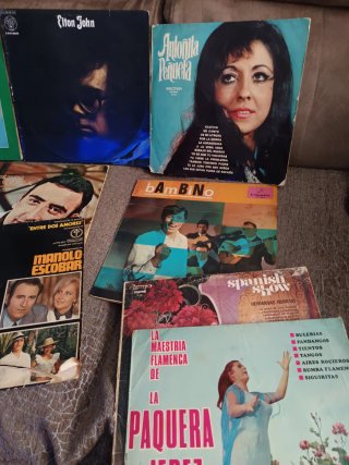 Vinilos Flamenco y Pop: Manolo Escobar, Elton John