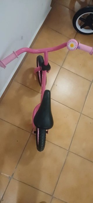 Bicicleta de equilibrio rosa Chicco