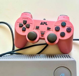Sony PlayStation PS1 SCPH-7502 + 2 Mandos
