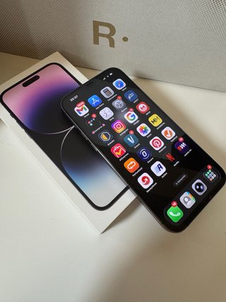 iPhone 14 Pro Max Morado