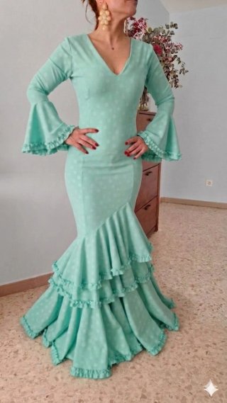 Traje de Flamenca verde Agua con lunares