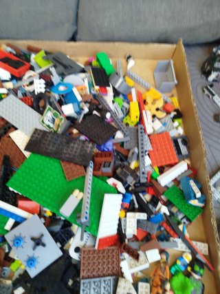 LEGO VARIOS 15Eur KG