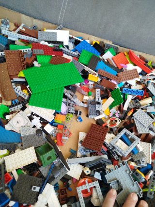 LEGO VARIOS 15Eur KG