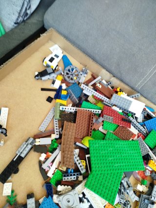 LEGO VARIOS 15Eur KG