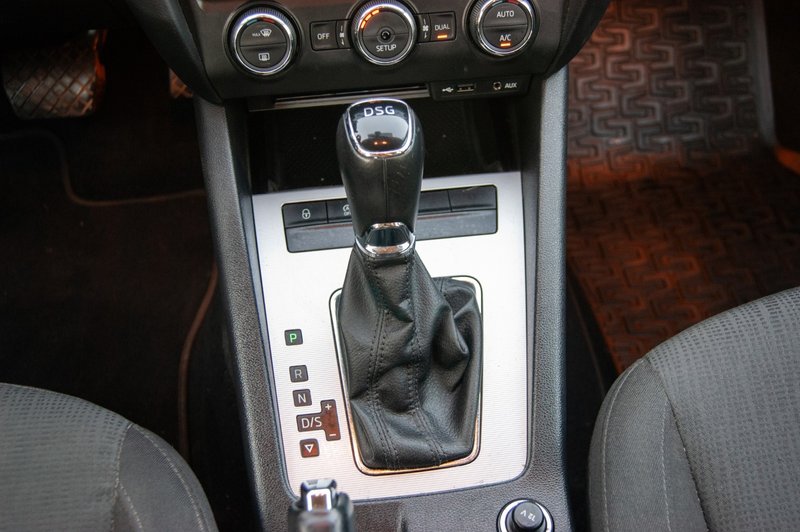 Škoda Octavia 1.4 TSI Elegance 2015, foto 16