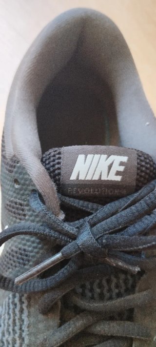 Zapatillas Nike Negras y Grises