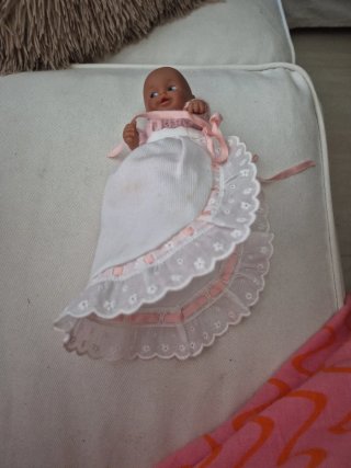 Muñeca Barriguita Vintage con Ropita