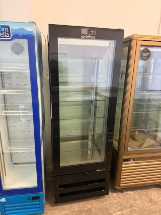 Vitrina refrigerada Infrico