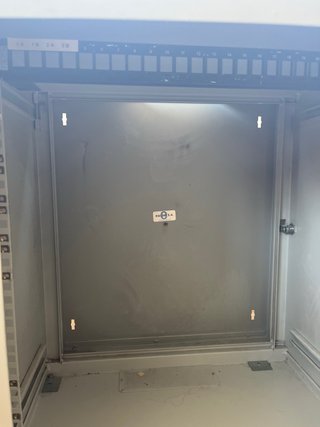 Armario Rack Pared 19 15U, patch panel 24 puertos
