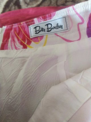Falda estampada flores sin estrenar