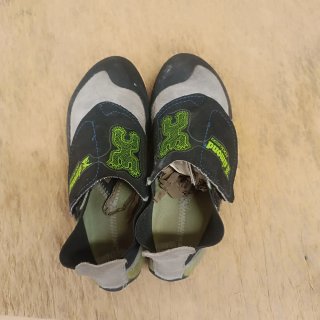 Pies de gato Simond Rock Junior