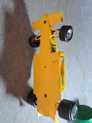 Coche F1 Lotus 99T Bburago 1:24 Senna