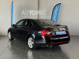 Skoda Octavia 2.0 TSI 220cv DSG RS
