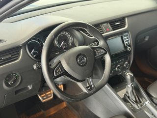 Skoda Octavia 2.0 TSI 220cv DSG RS