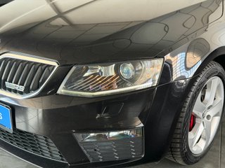 Skoda Octavia 2.0 TSI 220cv DSG RS
