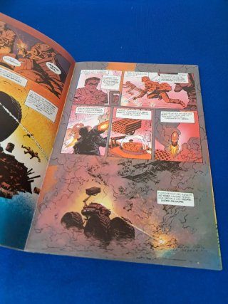COMIC TAPA BLANDA BATMAN THE CULT