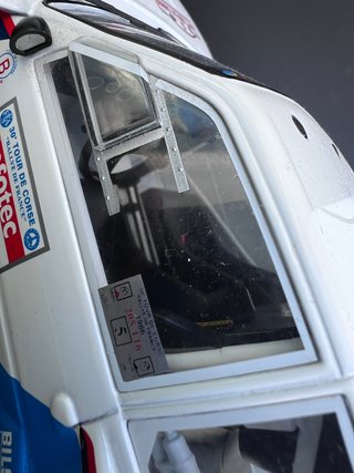 Peugeot 205 Turbo WRC 1/18