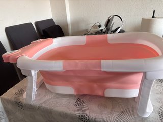 Bañera bebé rosa con diseño de rana