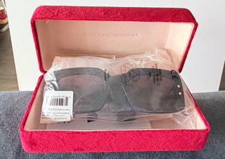 Gafas de sol Carolina Herrera PVP original 180€