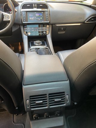 Jaguar F-Pace 2018