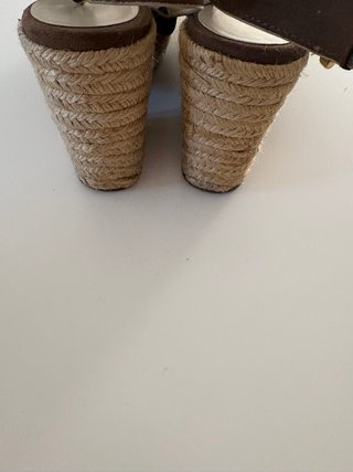 Sandalias Bimba y Lola Marrones Cuña