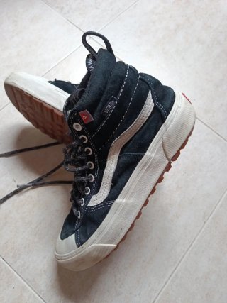 Tenis Vans Sk8-Hi Negro/Blanco