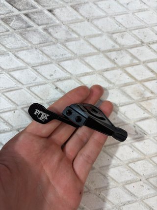 Tija telescópica para bicicleta.