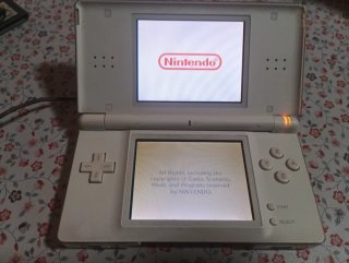 Nintendo DS Lite + 2 juegos