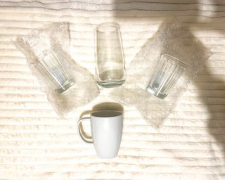Conjunto Caneca e Copos de Vidro