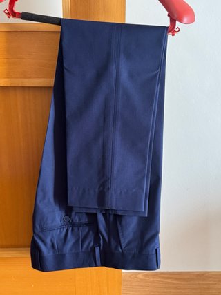Traje azul Talla 38 graduación