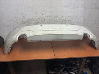 Paragolpes Mercedes Clase A W177
