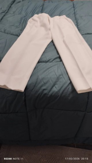 Traje de comunión negro y blanco