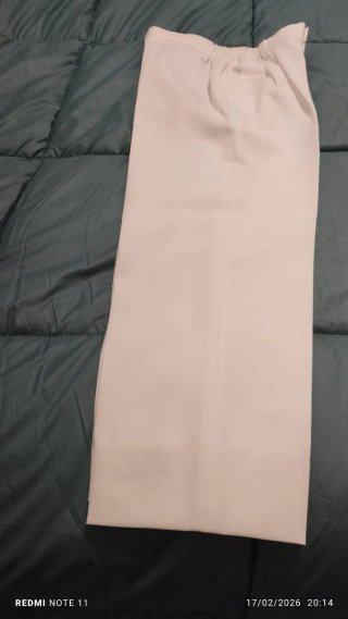 Traje de comunión negro y blanco