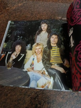 Queen: A Night At The Opera 50 Aniversario