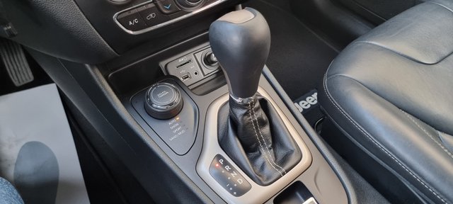 Jeep Cherokee 2.2 Diesel 185 CV Aut 9vel.