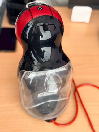 Cafetera Dolce Gusto Roja y Negra