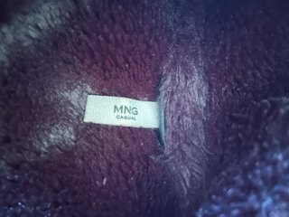 Chaqueta de pelo negra