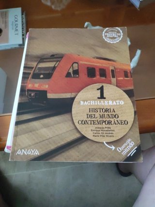 Pack libros Salesianos Badajoz : inglés, Hª,Econom