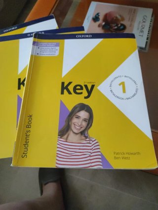 Pack libros Salesianos Badajoz : inglés, Hª,Econom