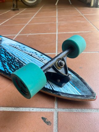 Longboard con diseño de surf