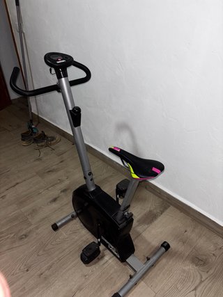 Bicicleta Estática Basic Mag