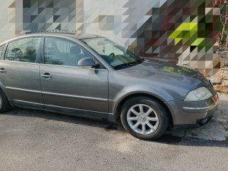 Volkswagen Passat Gris  TDI 1.9 - 130cv
