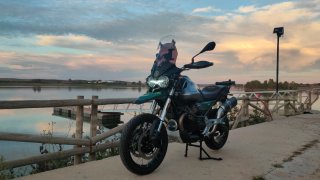 Moto Guzzi V85TT Centenario