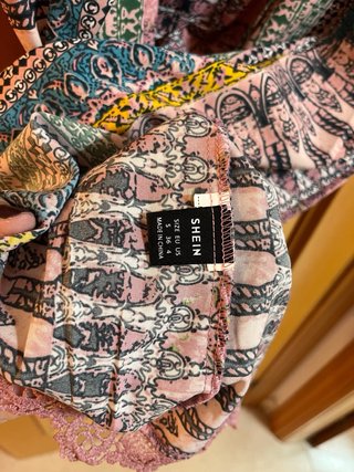 Vestido Vintage Estampado con Encaje