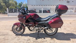 Honda Deauville 700 NT ABS Roja
