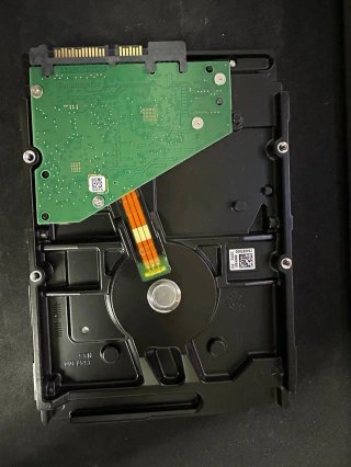 Disco Duro Seagate SkyHawk 2TB 3.5" #M4FE9R