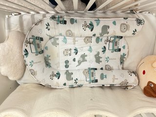 Nido reductor bebé estampado safari